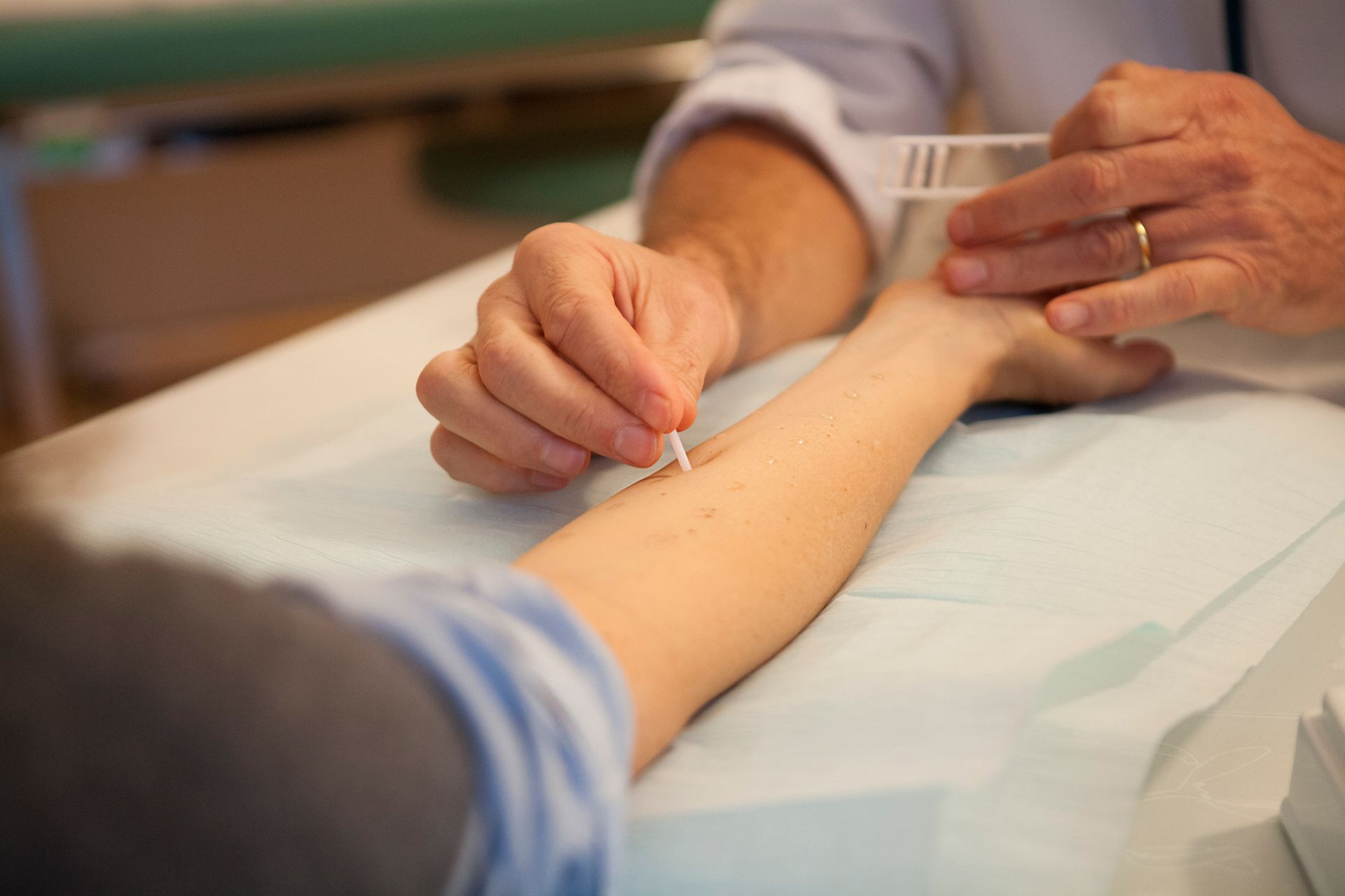 Allergy skin testing